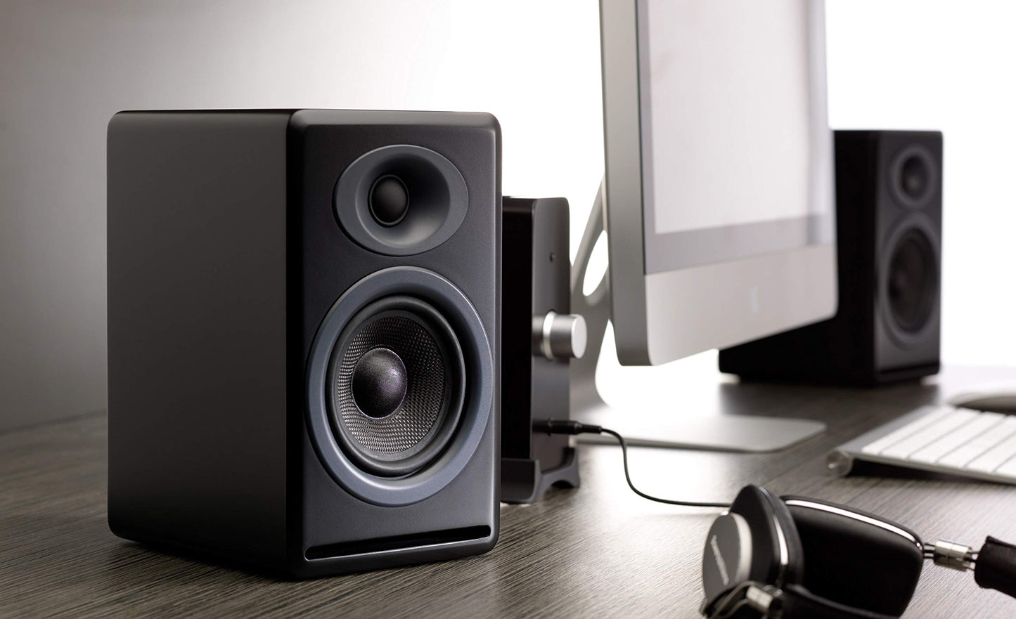 Audioengine P4 Premium Passive Bookshelf Speaker -Black